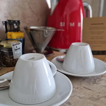 온즈 S. 라자로 아파트호텔 4*