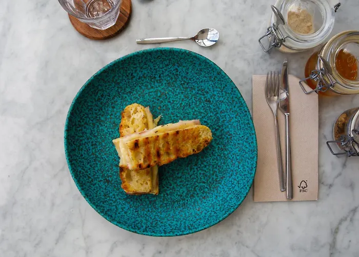 온즈 S. 라자로 아파트호텔 리스본